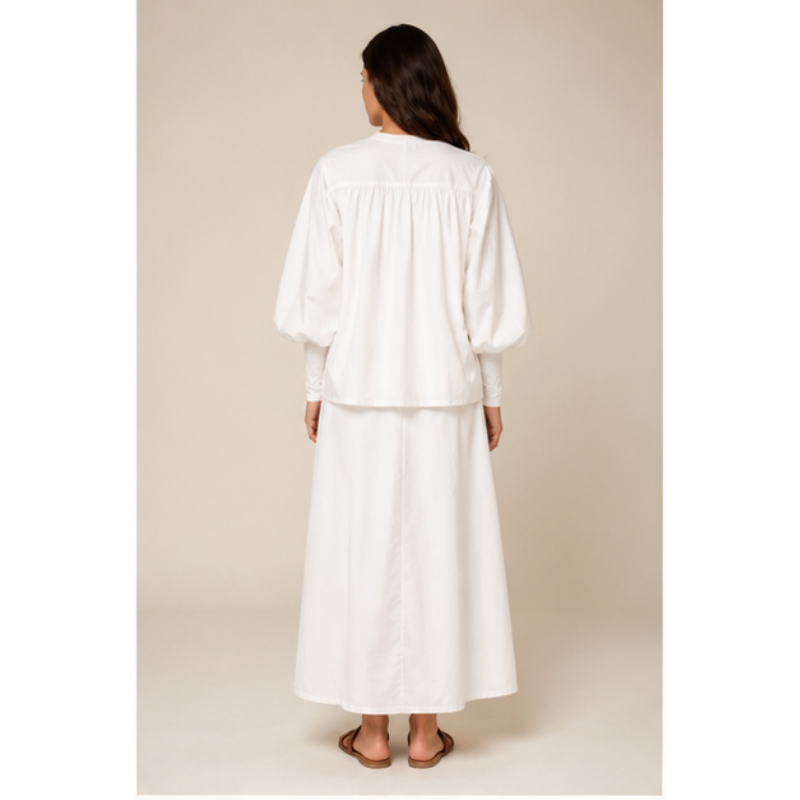White top bouffant with closed neckline Tsniout - product photo 2