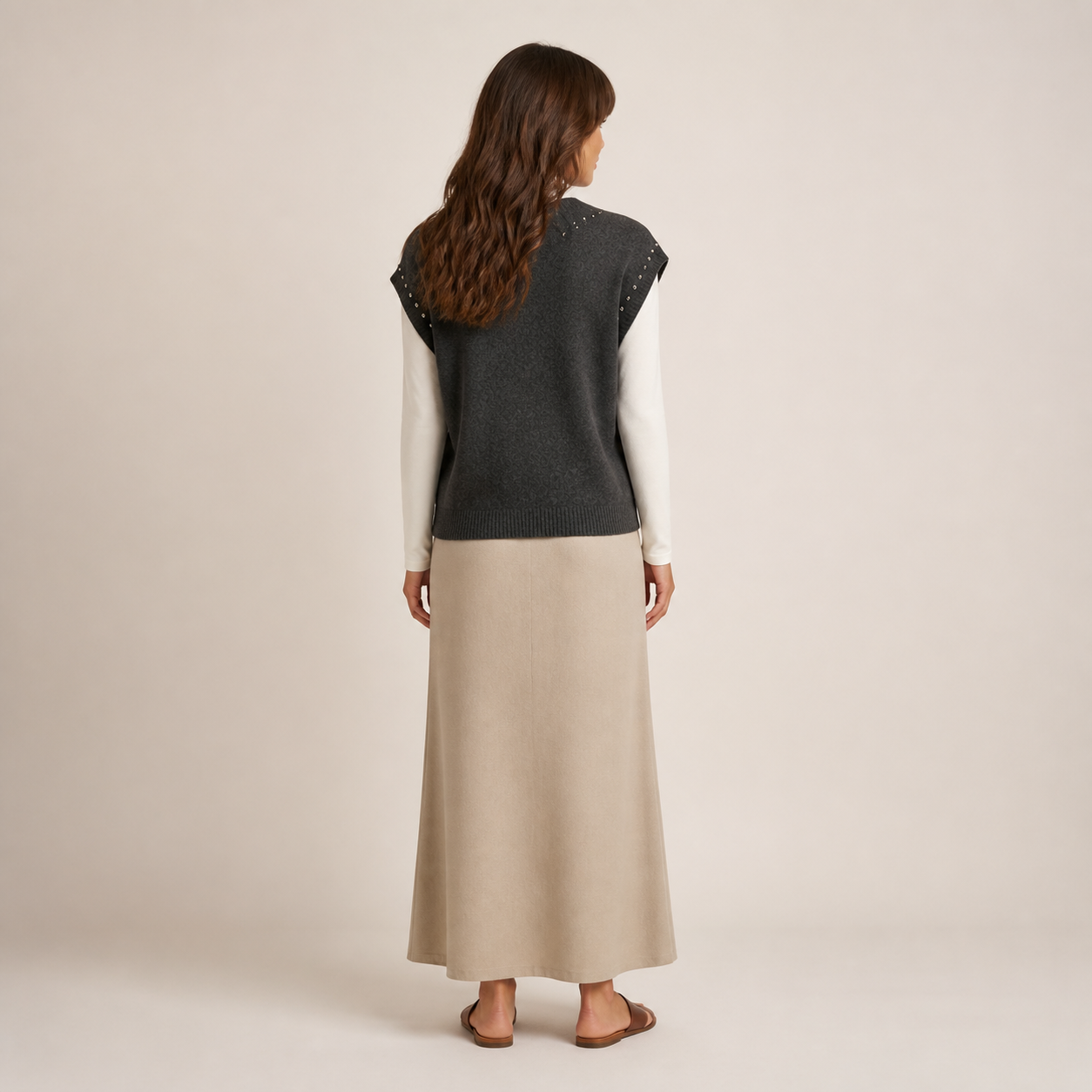Charcoal grey sweater sleeveless with studs Tsniout - product photo 2